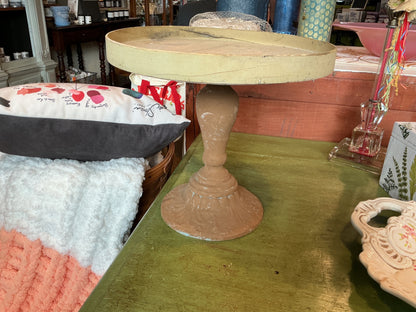 Pedestal 