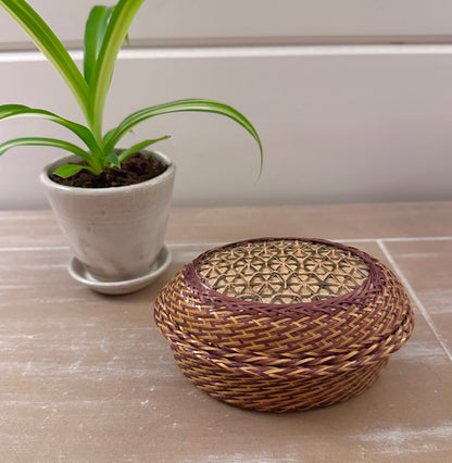 Vintage small oval basket