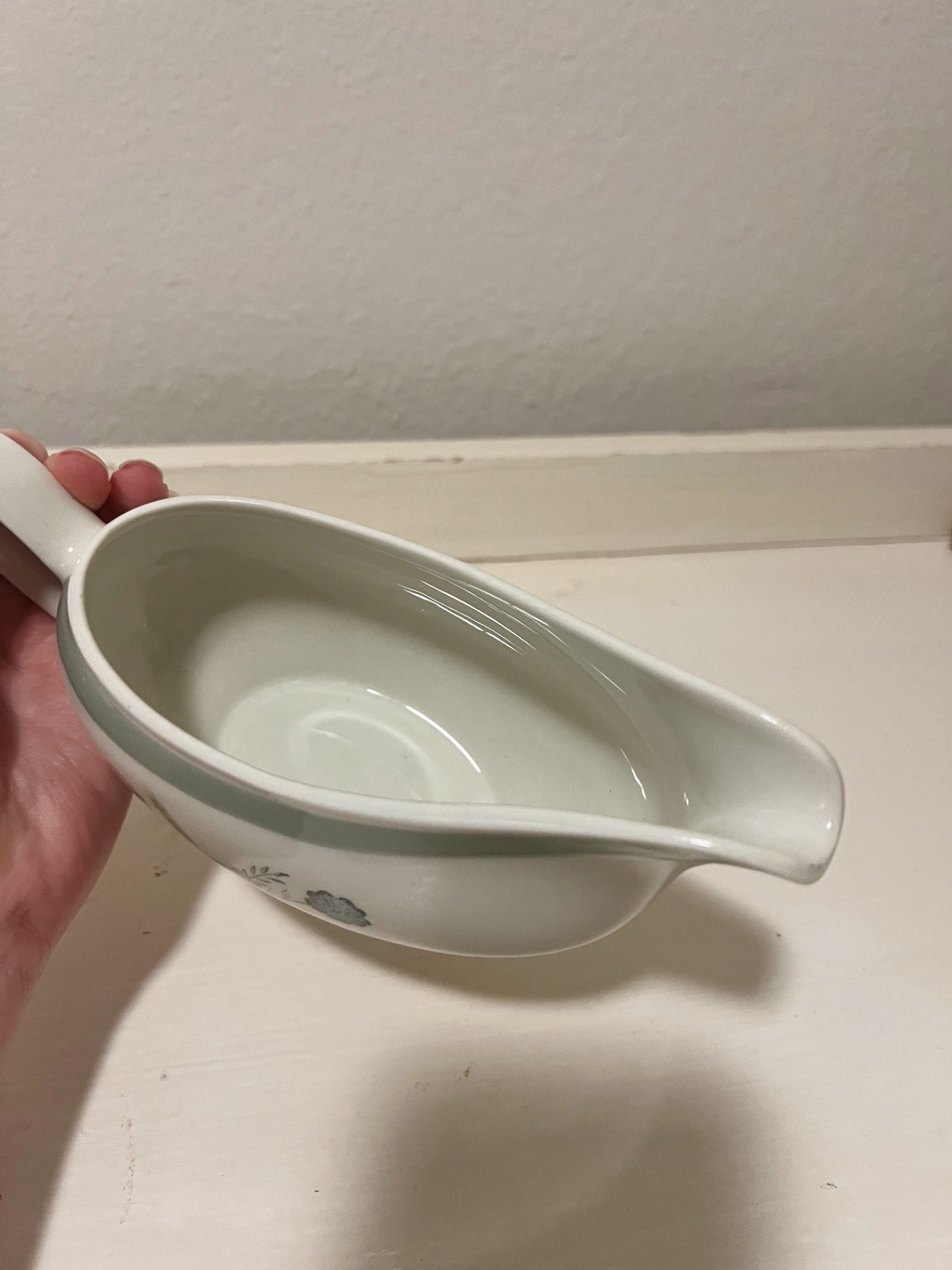 Vintage Wood & Sons England Clovelly Gravy Boat 