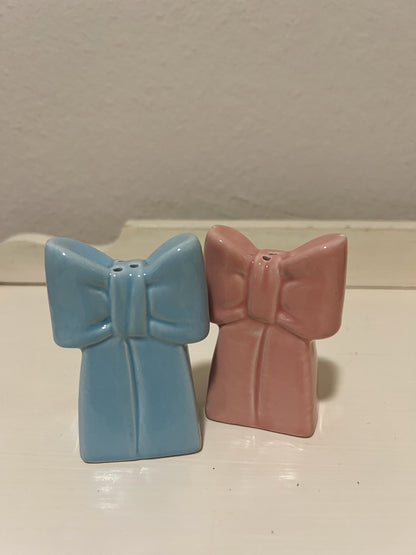 Pink and Blue Bow Salt and Pepper Shaker Set