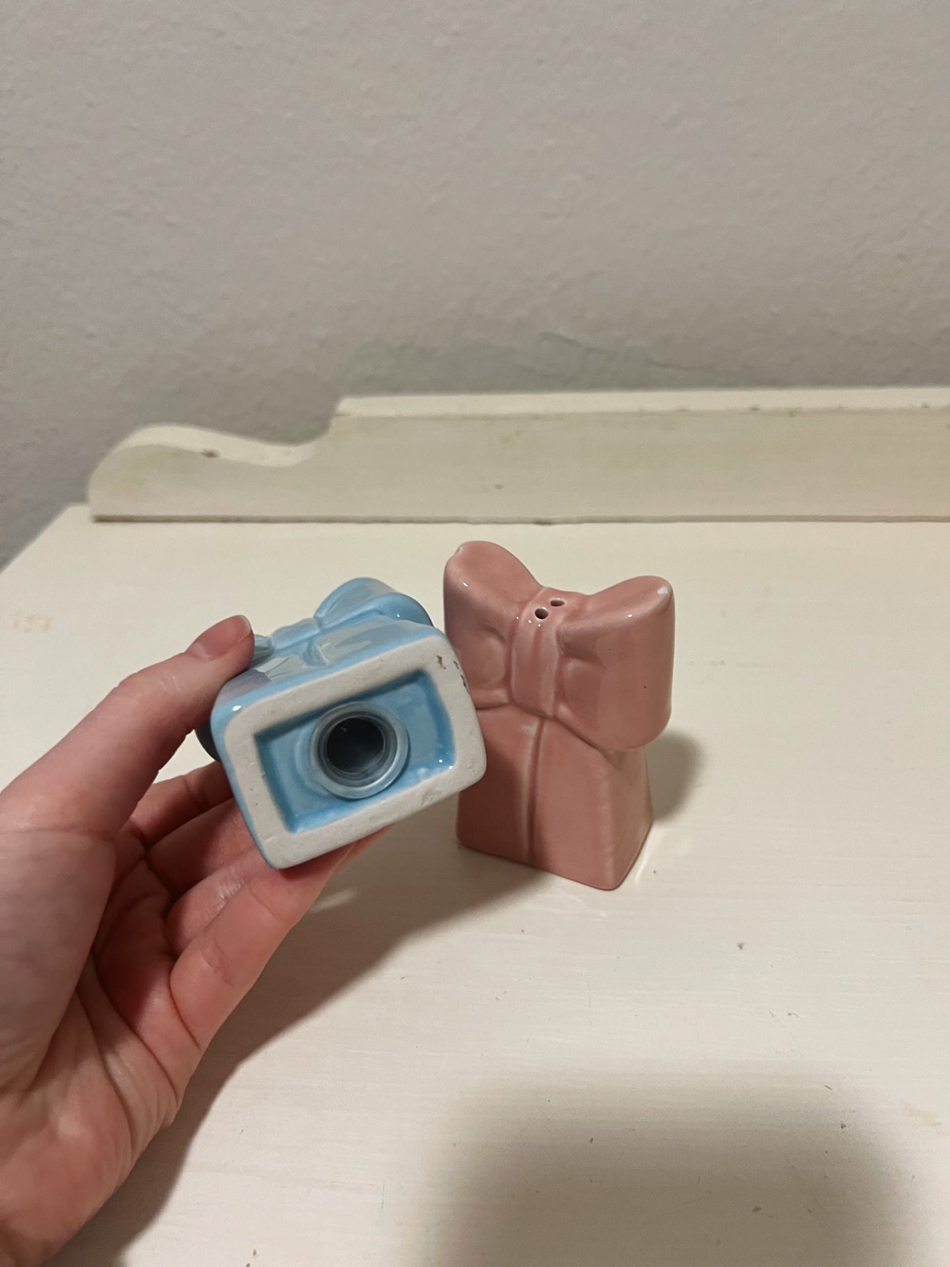 Pink and Blue Bow Salt and Pepper Shaker Set