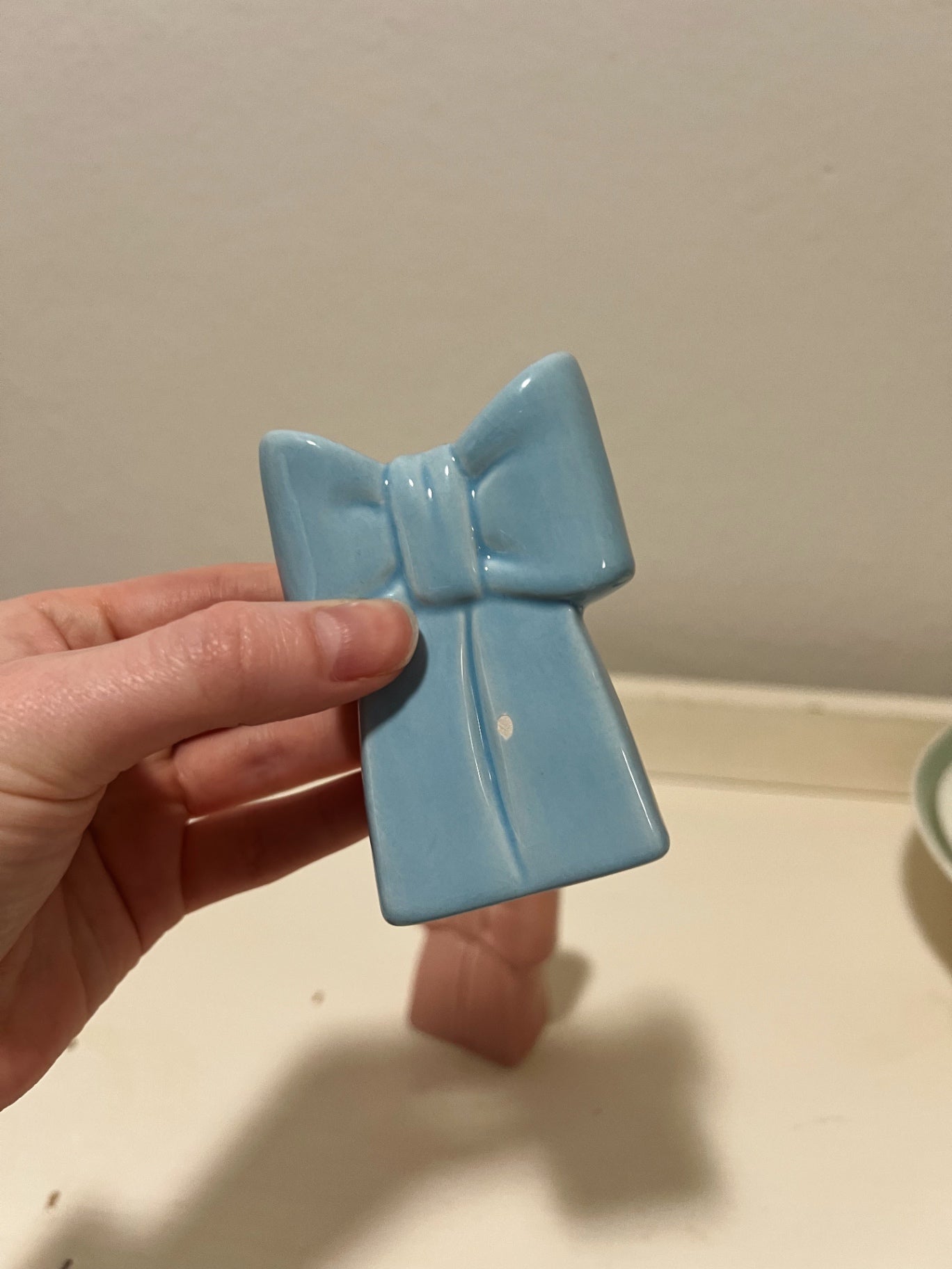Pink and Blue Bow Salt and Pepper Shaker Set