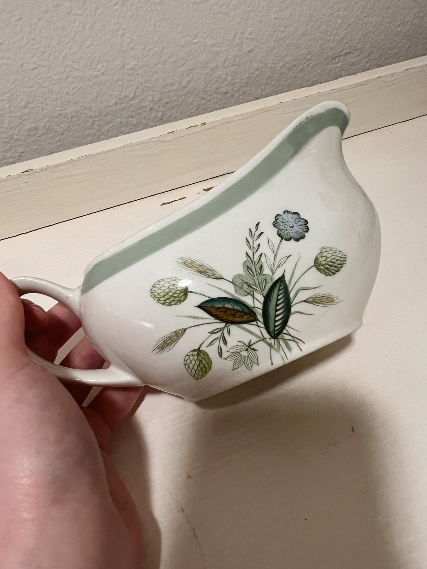 Vintage Wood & Sons England Clovelly Gravy Boat 
