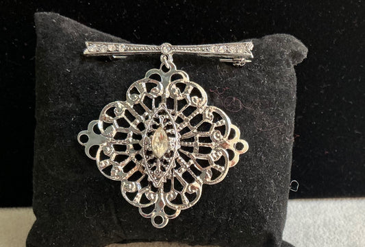 VTG. Filigree Brooch
