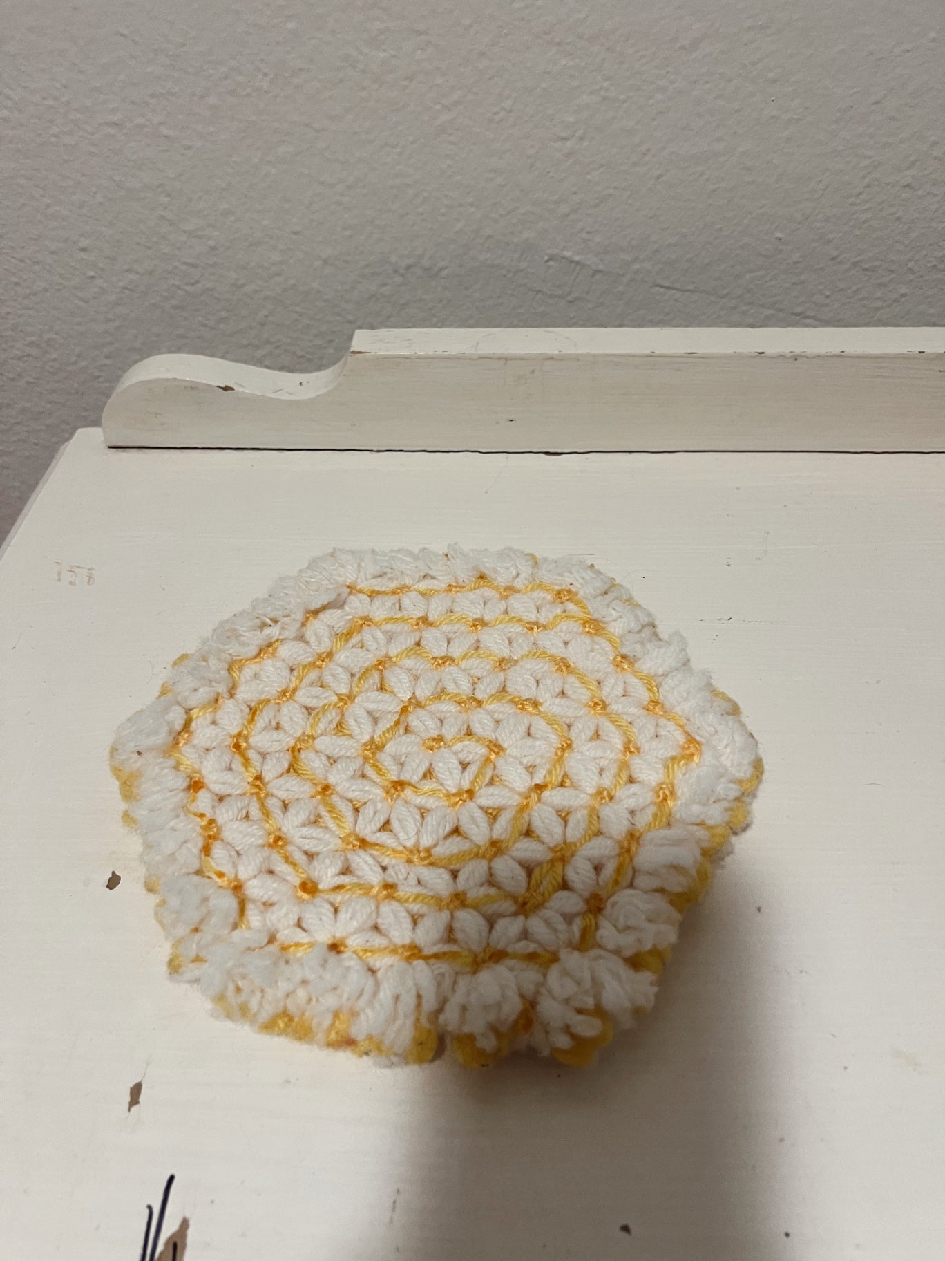 Fluffy Yellow and White Floral Decorative Hotpad