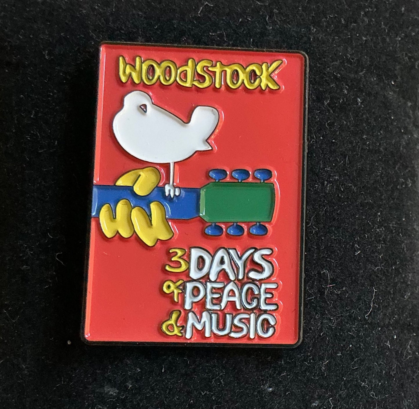 “ WOODSTOCK” PIN