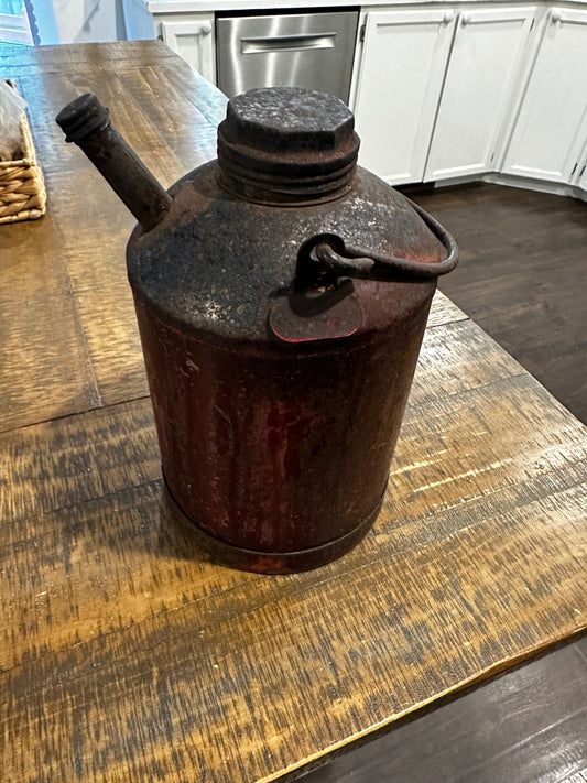 Vintage oil can