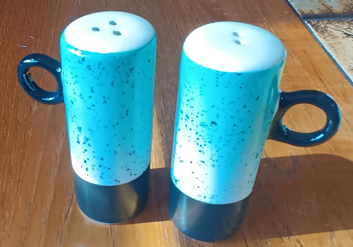 Contemporary Salt & Pepper