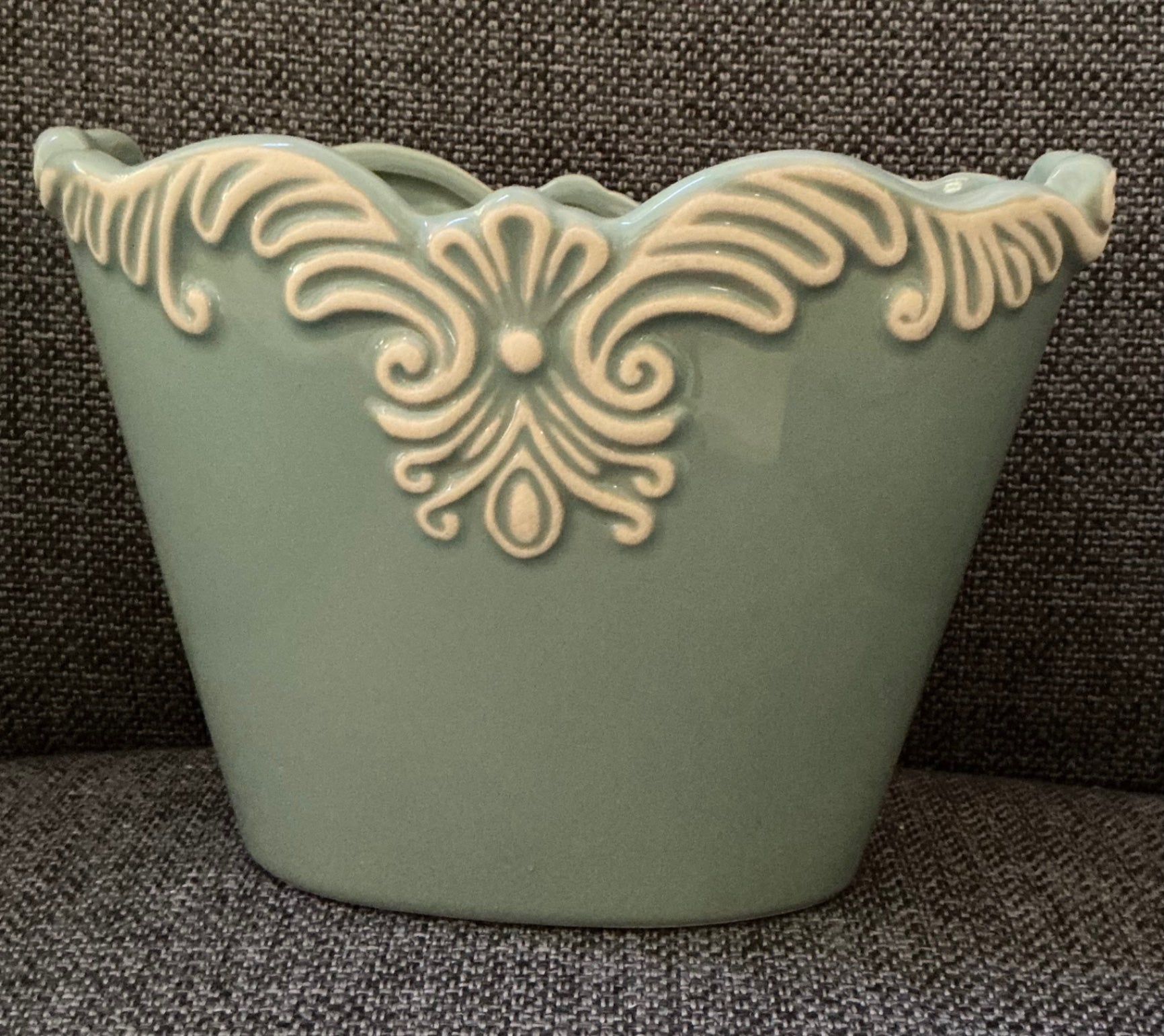 CALIFORNIA PANTRY VASE