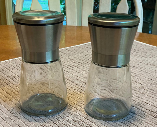 Salt & Pepper/ Spice Mill Set