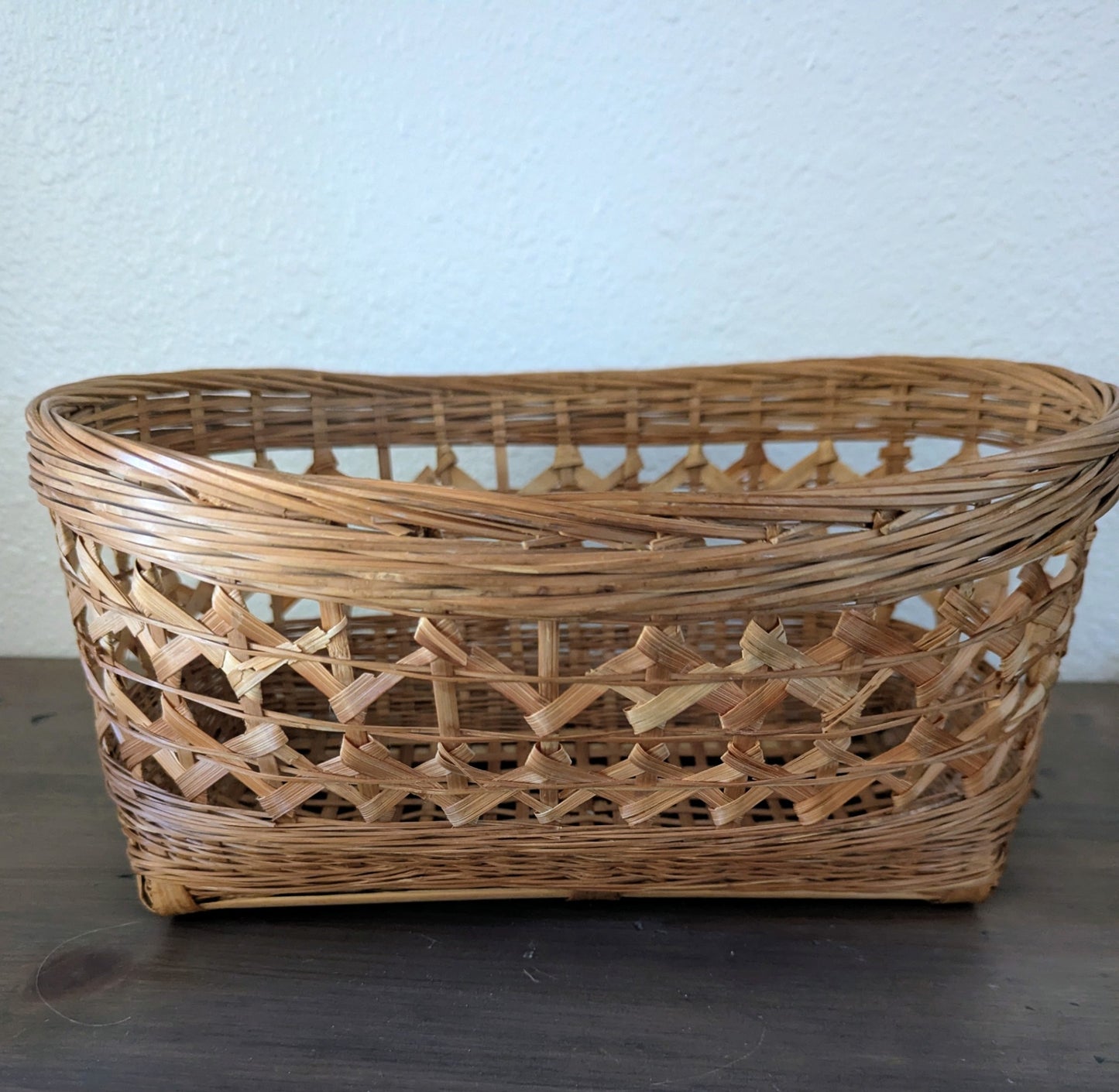 Vtg. Wide Weave Oval Basket