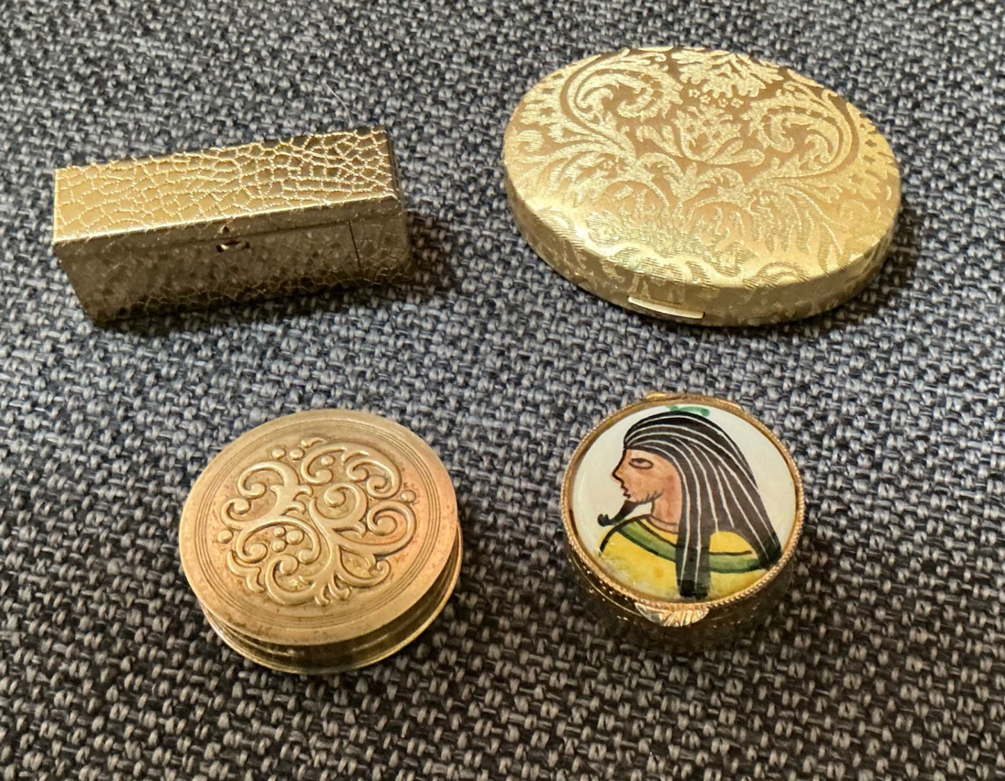 VTG. CURATED VANITY COLLECTION 