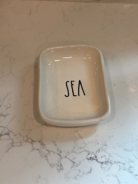 Rectangular Dish Dunn “Sea”