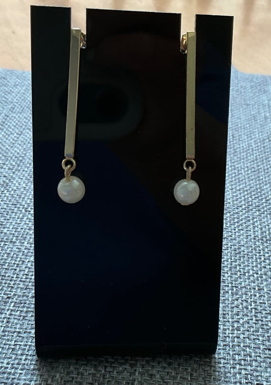 Gold-tone bar & pearl earrings