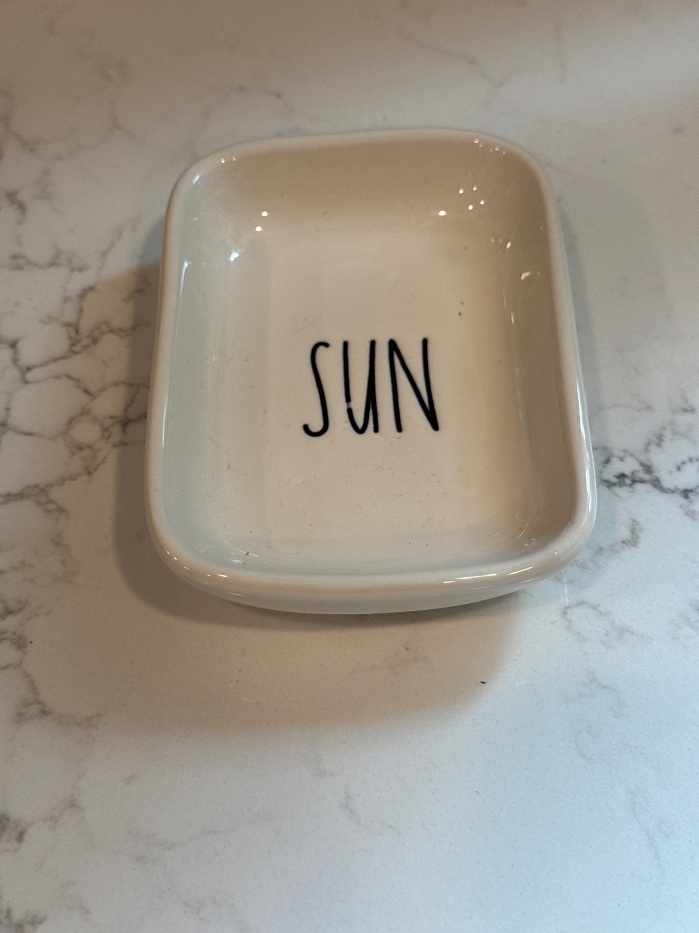 Rectangular Dish Dunn “Sun”