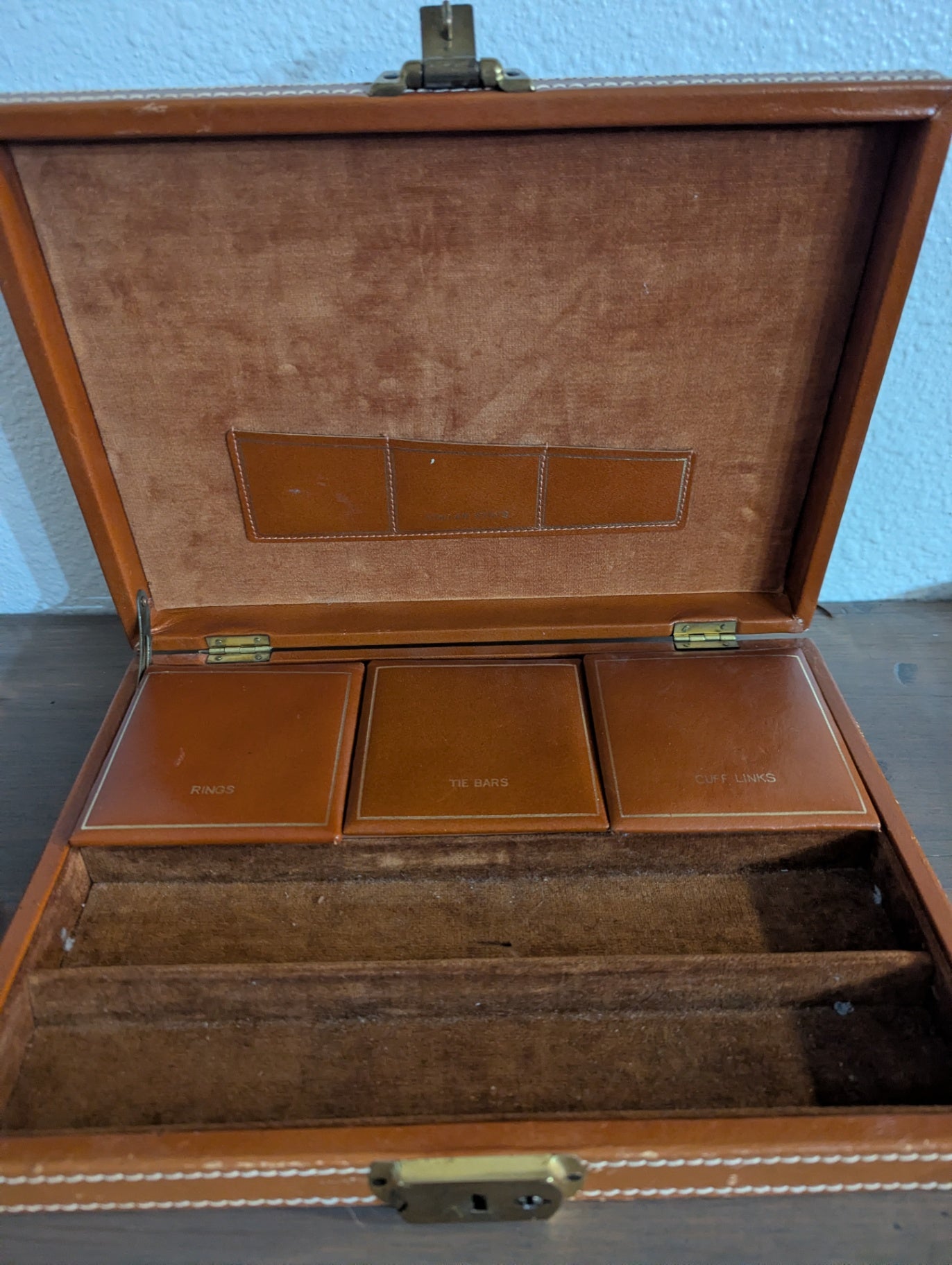 Vtg. leather Men's Jewelry Box