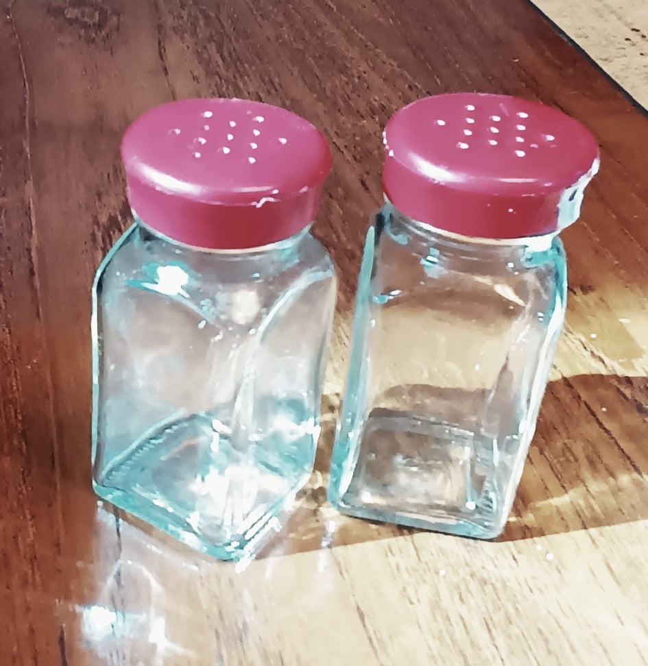 Vintage Basic Salt & Pepper