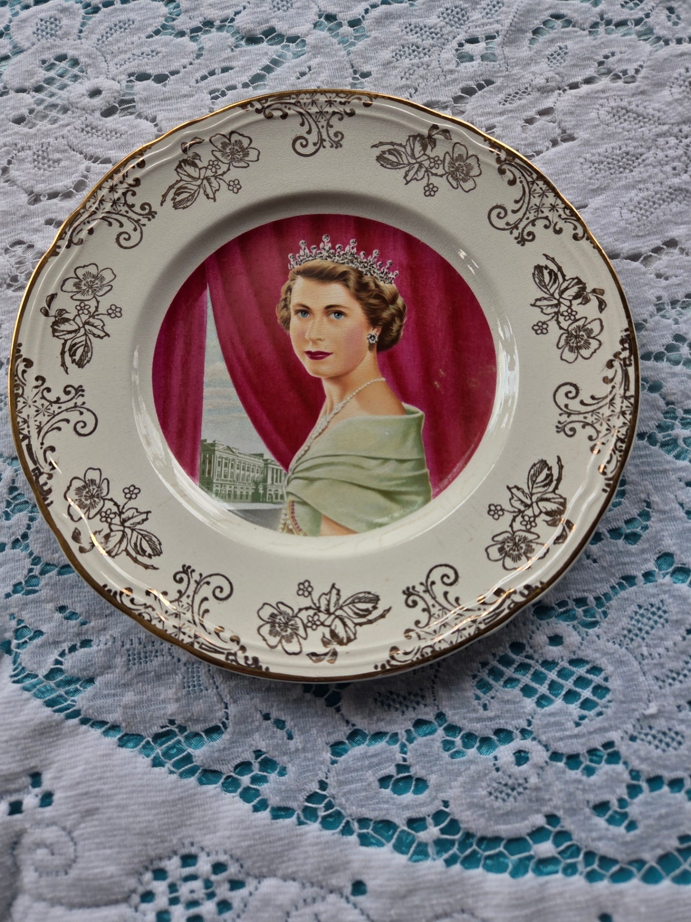 Queen elizabeth plate