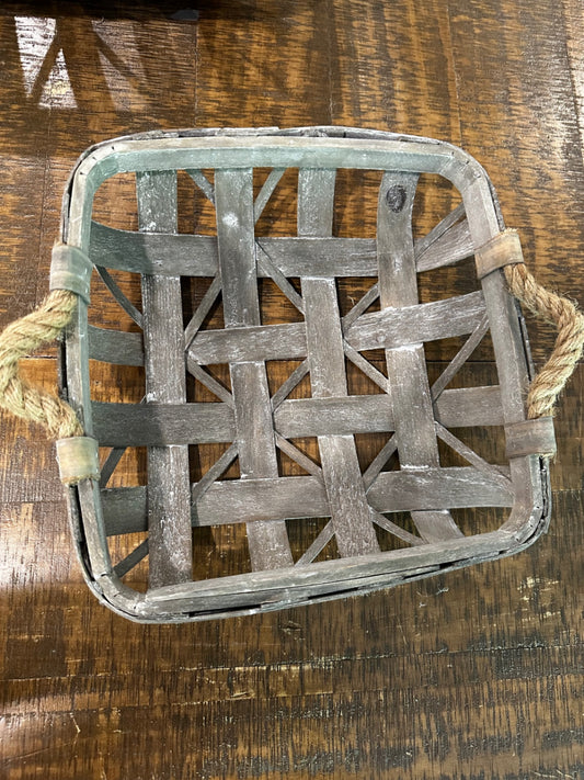 Small cigar basket