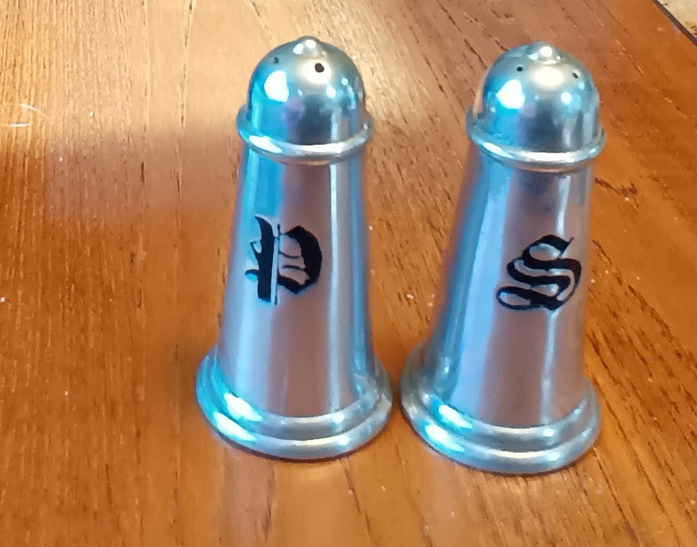 Wilton Salt & Pepper