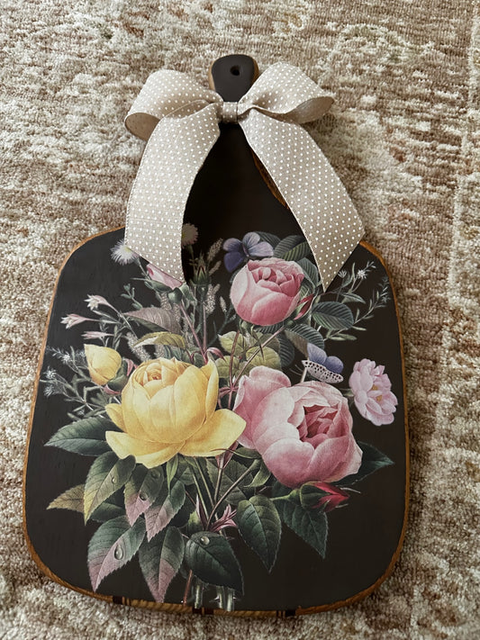 Large cutting board with flowers and bow