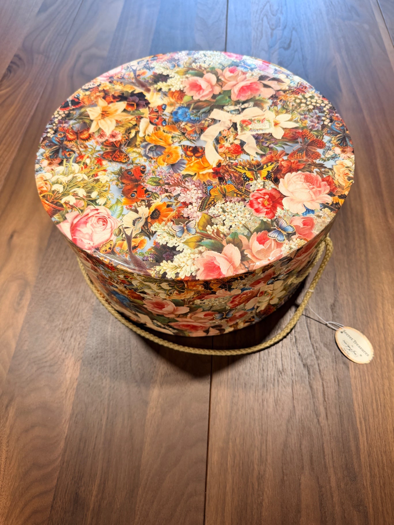 Vtg Secret Treasures Hat Box