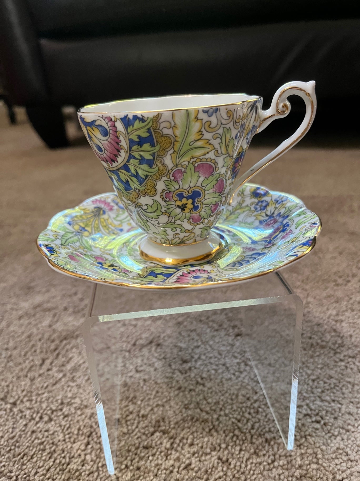 Lovely teacup and saucer set.