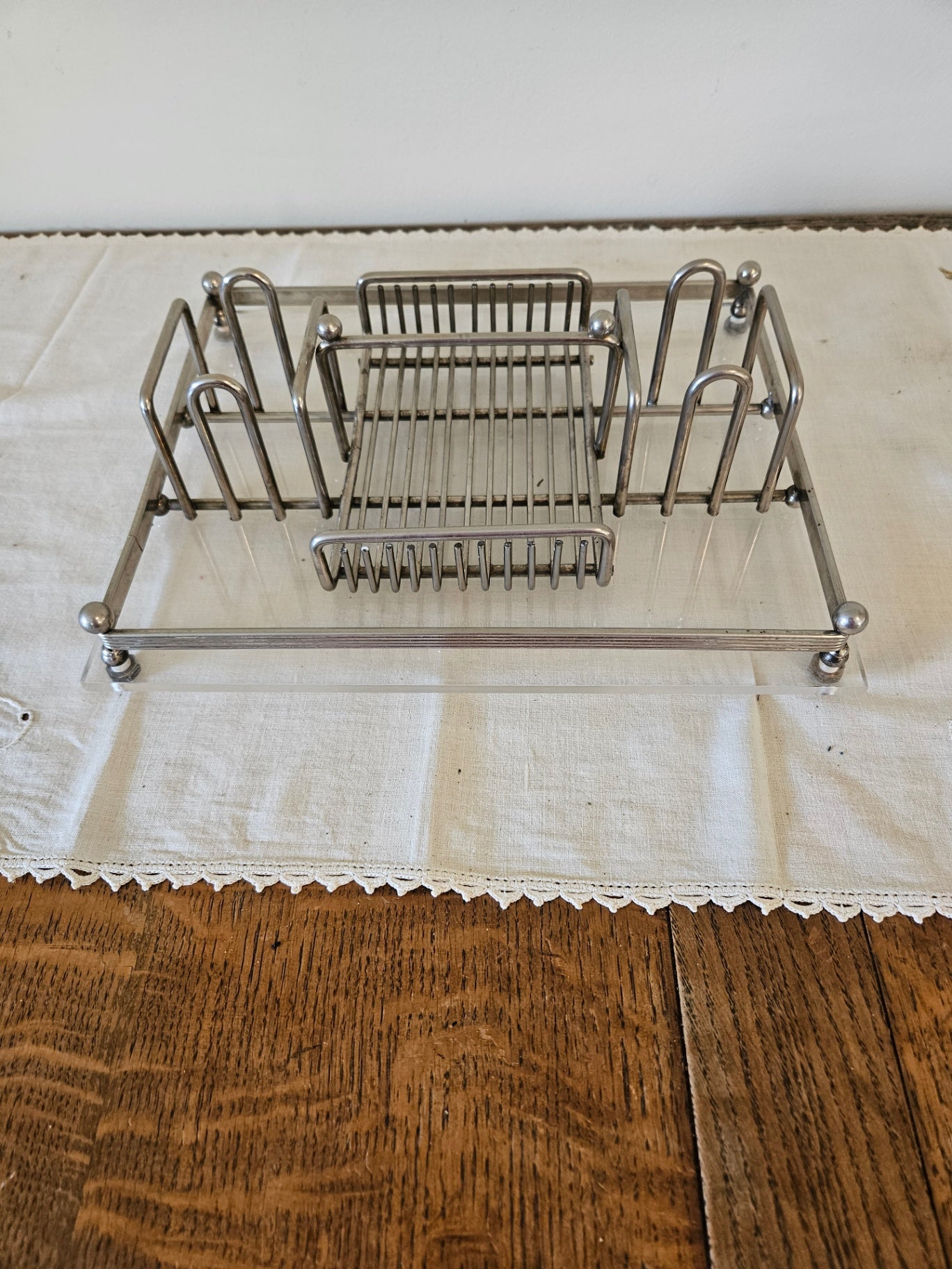 Vintage lucite caddy for table or vanity