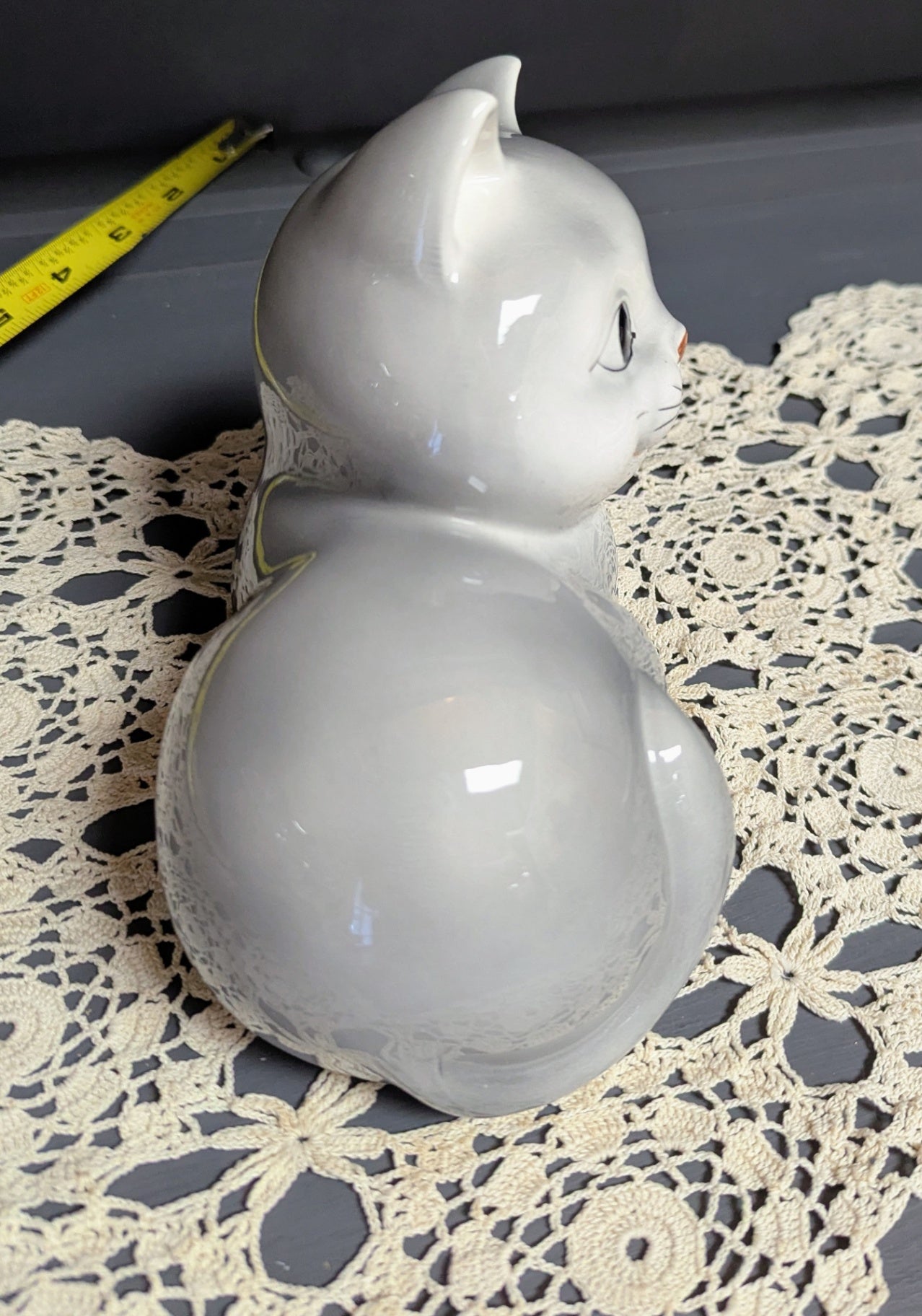 Vtr. Otagiri Japanese Cat Figurine
