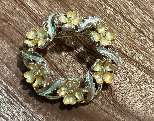 Wreath Brooch