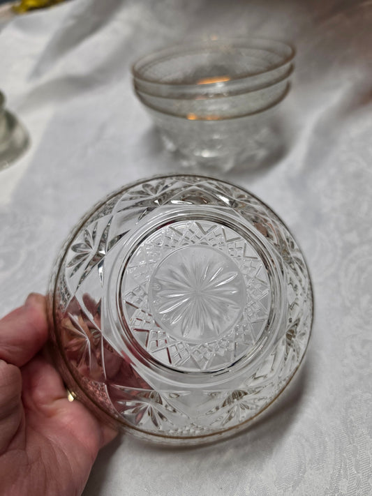 Luminarc Vtg Crystal D’arques Durand Clear Glass Gold Trimmed Bowl set of 4