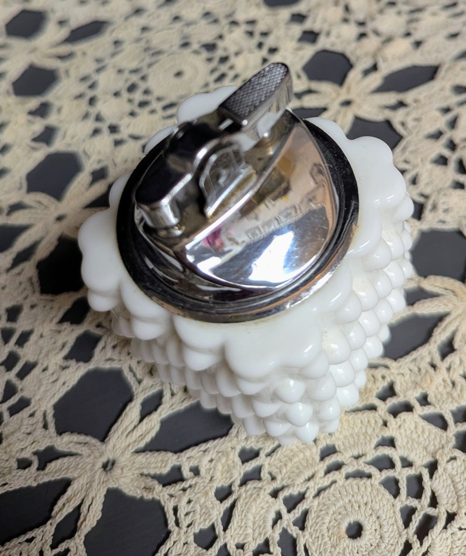 Vtg. Fenton Heavy Milk Glass Lighter