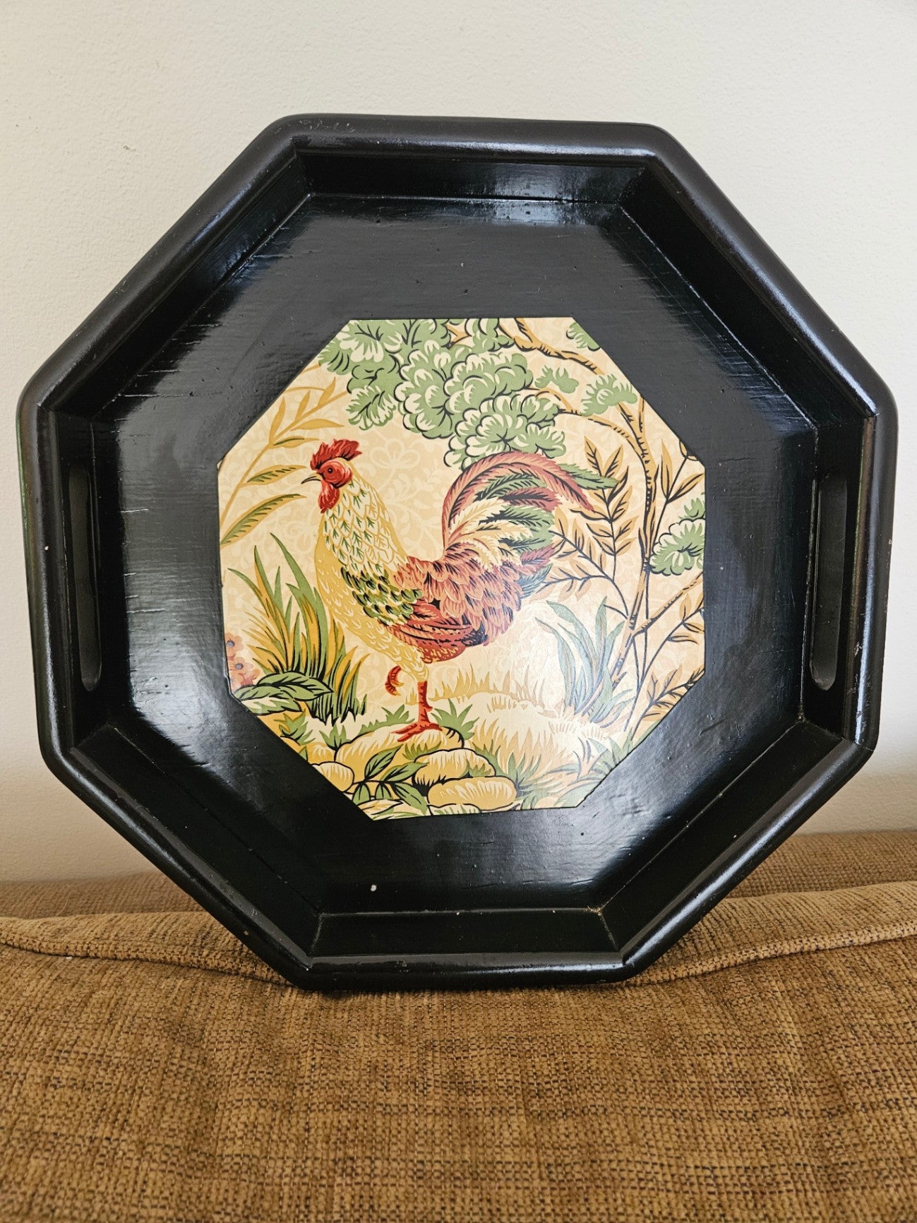 Black  wooden tray with rooster