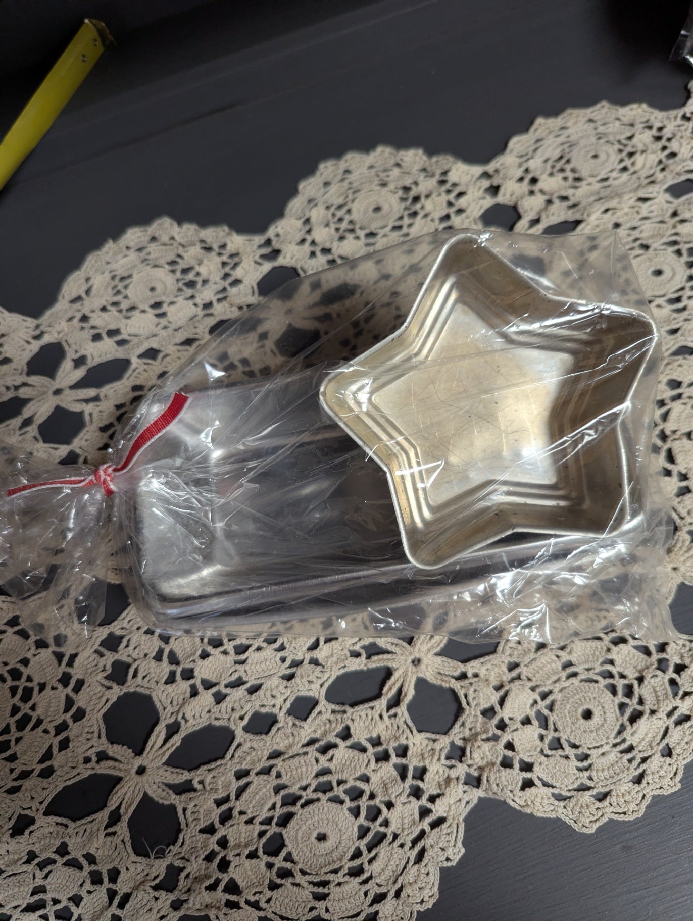 Vtg. mini Baking Pans (Stars & Loaf Pans)