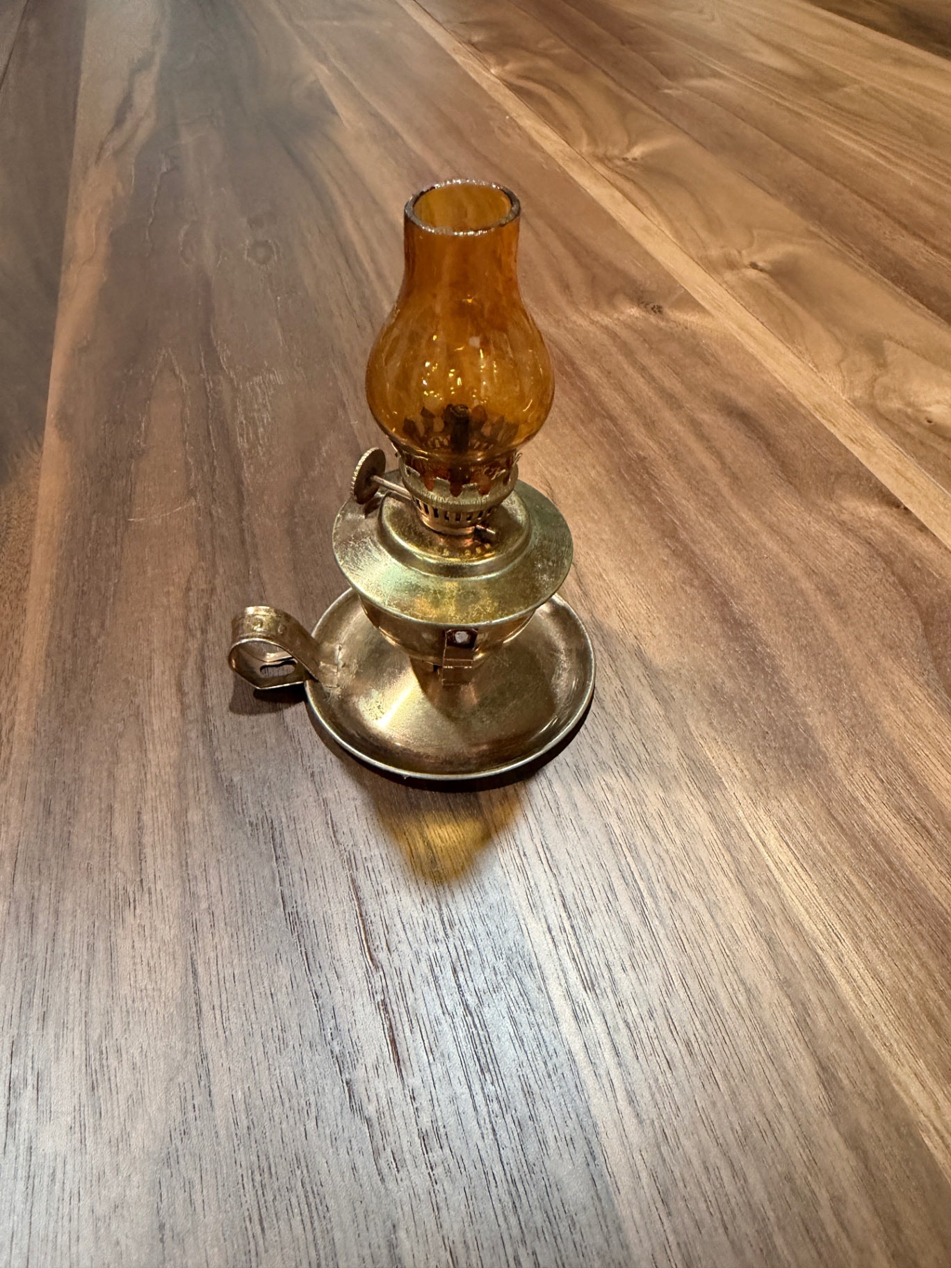 4.75" Vtg Miniature Oil Lamp