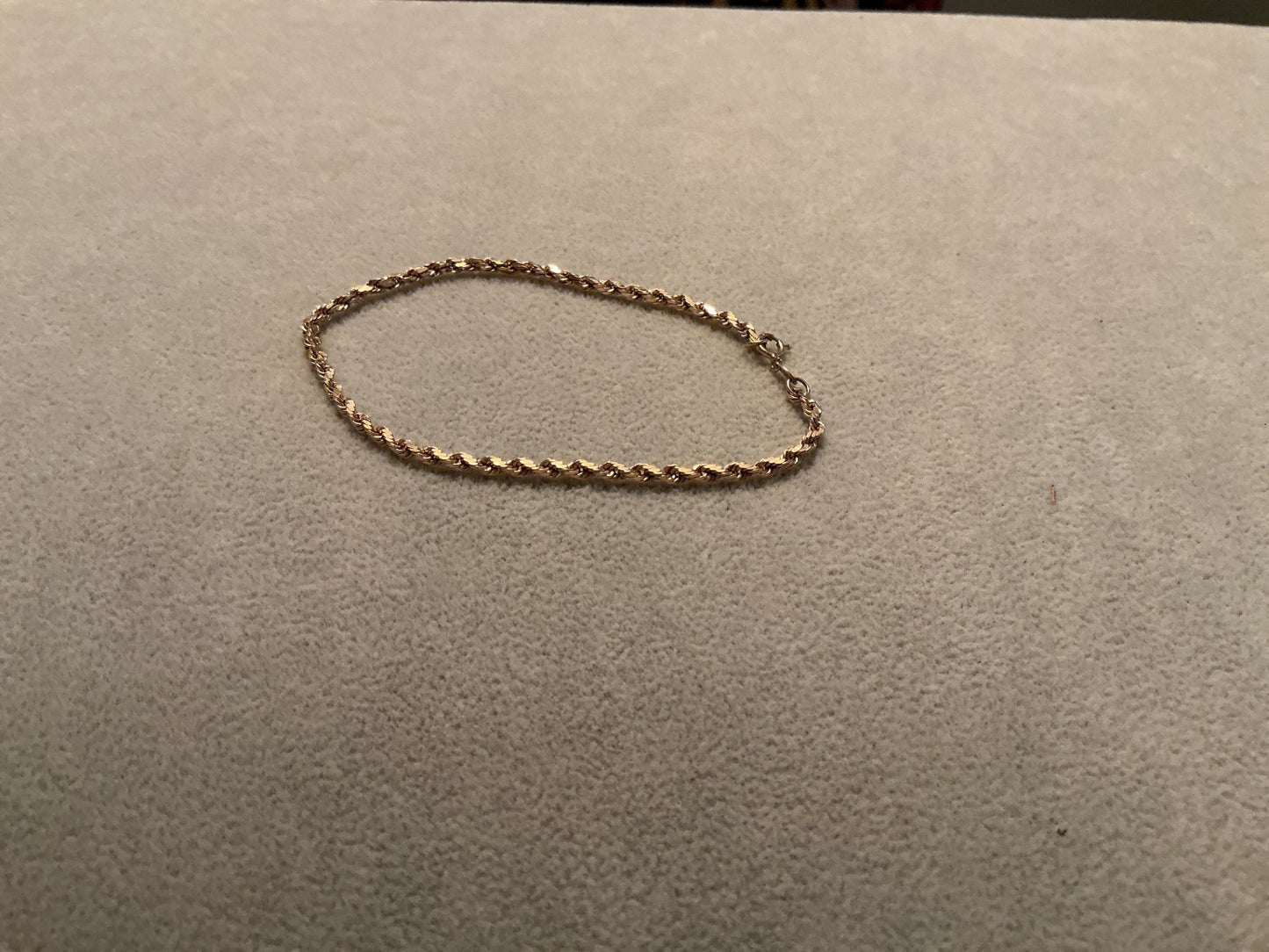 Gold chain bracelet 