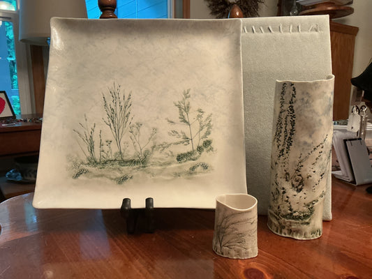Three piece porcelain set