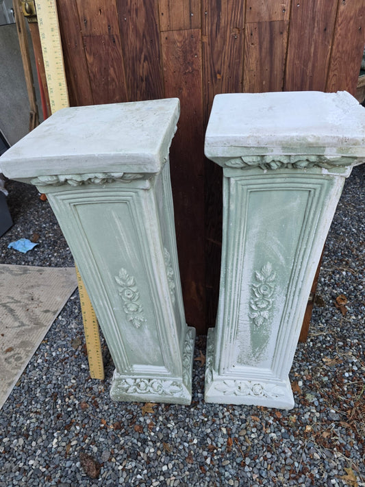 Pair of column pedestals