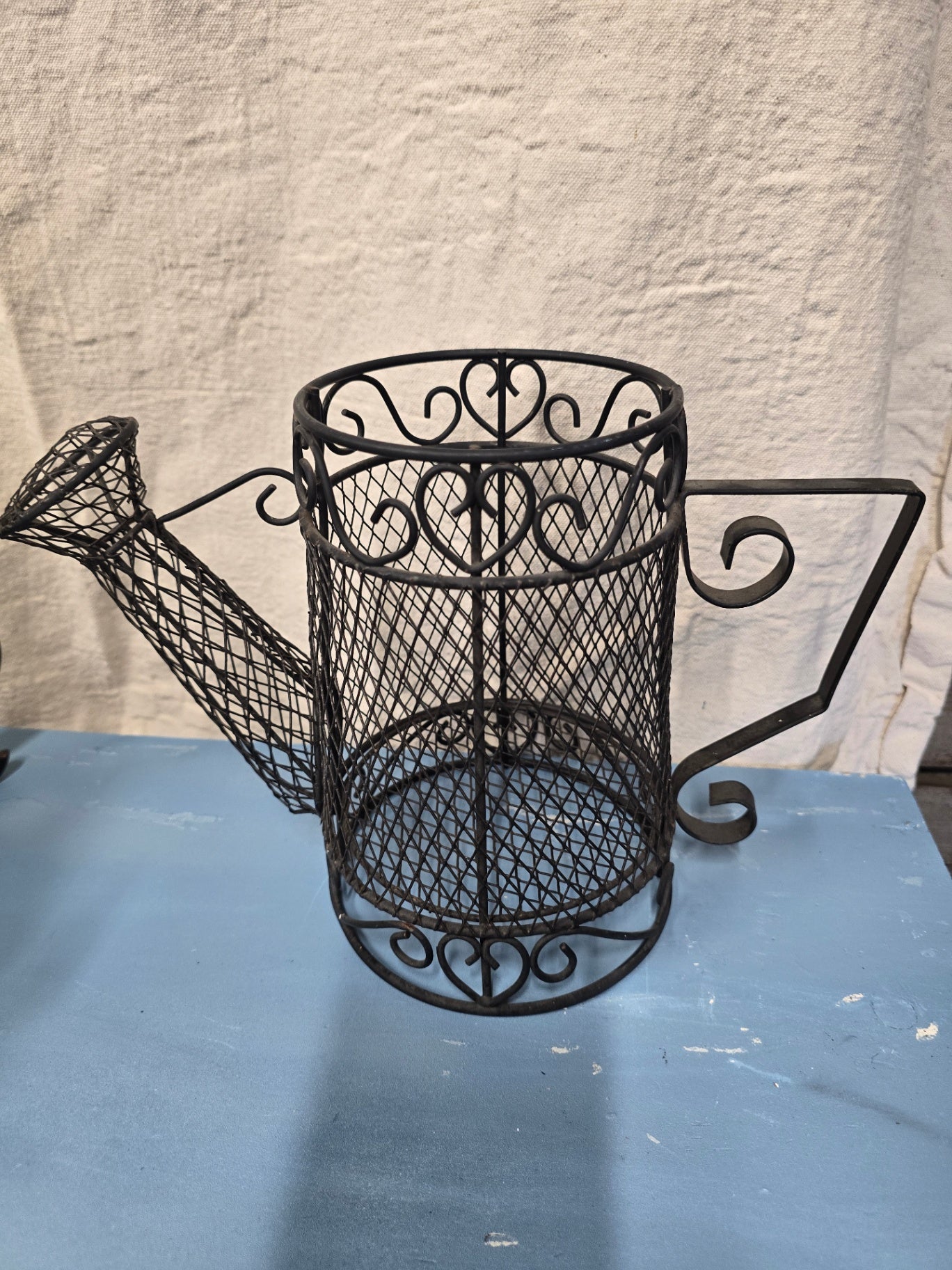 Decorative watering can
