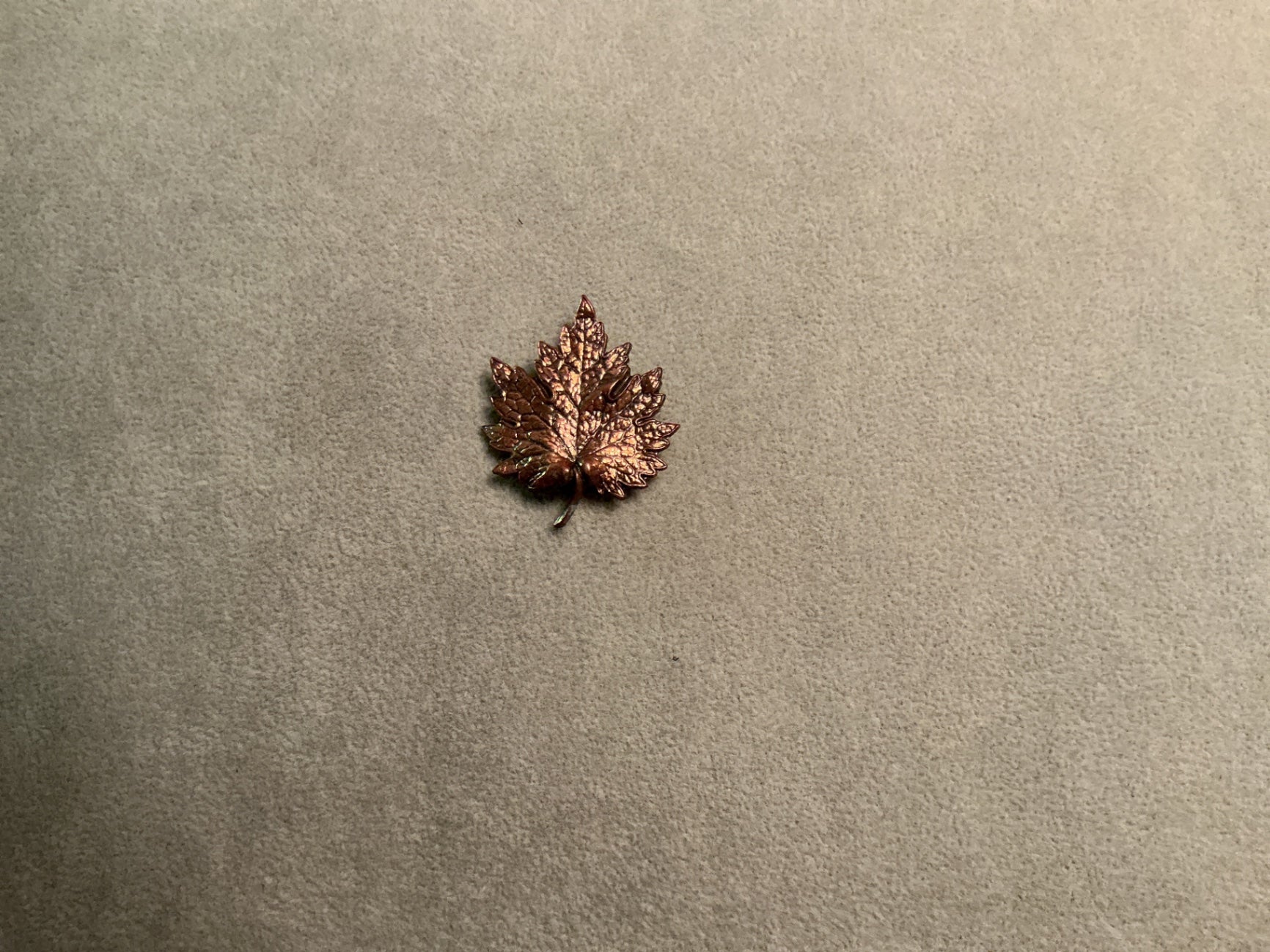 Maple leaf brooch