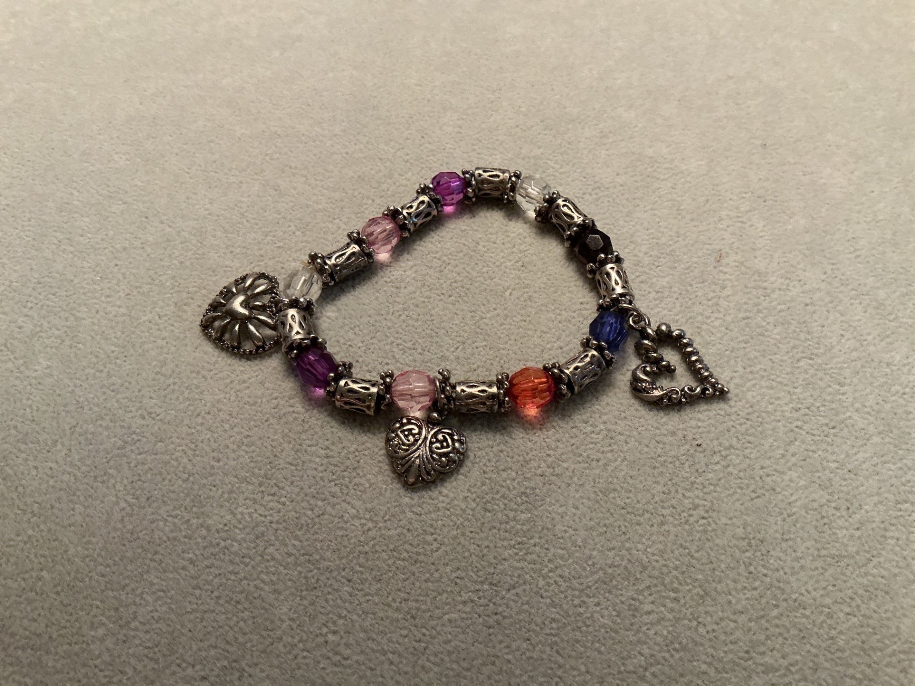 Crystal heart charm bracelet 