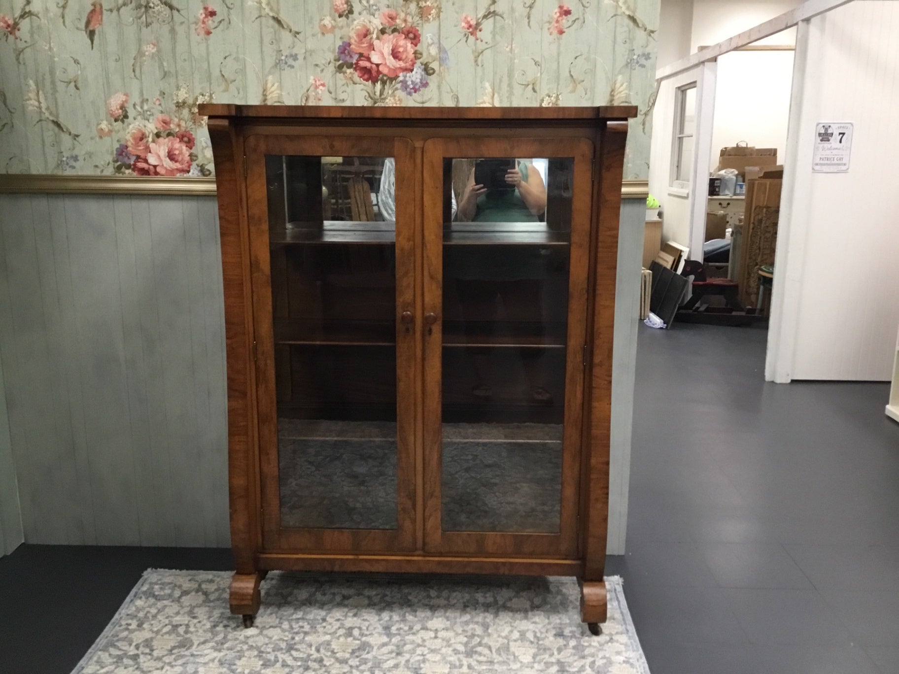 Display Cabinet