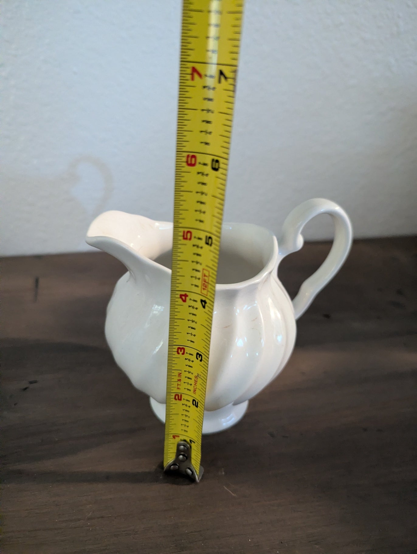 Vtg. Johnson's Bros Regency White Swirl Crameamer