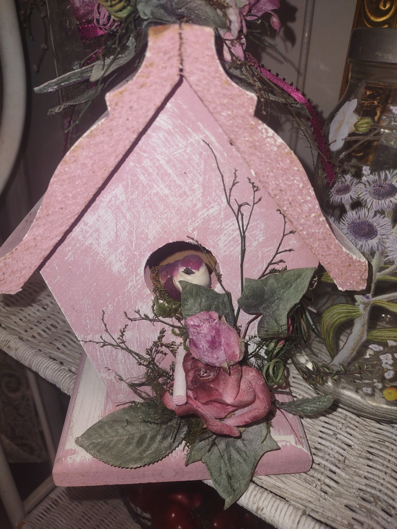 Bird house pink