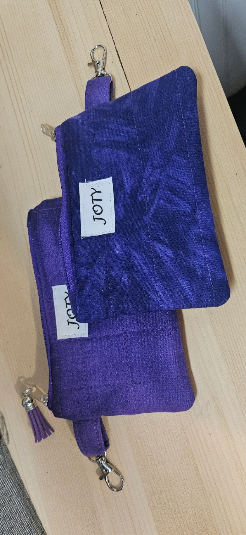 Wristlet wallet, mrdium