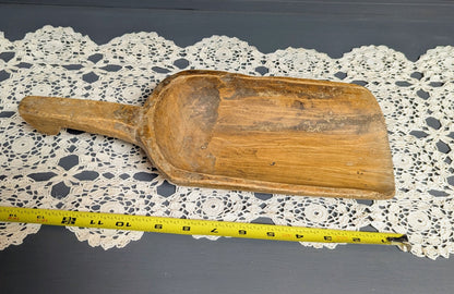Ant. Primitive Wood Flour Scoop