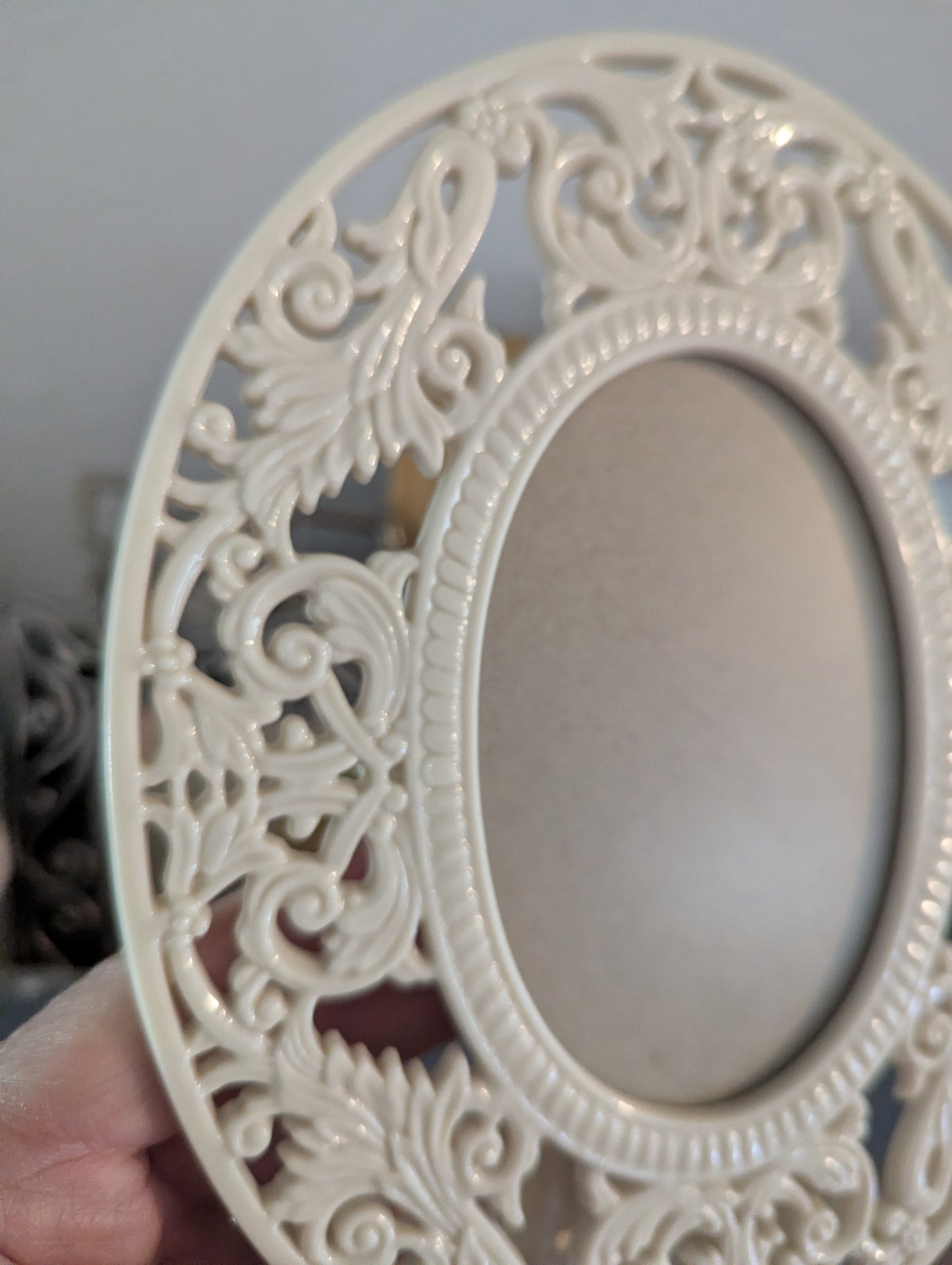 Vtg. Lenox Porcelain Lace Oval Frame