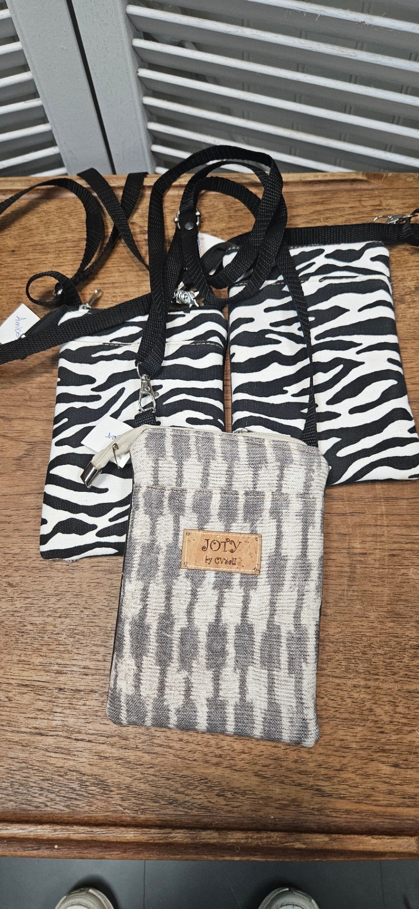 Cell phone cross body purse