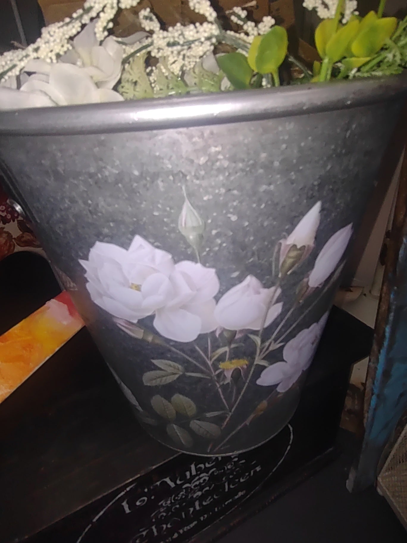 Tin bucket lrg