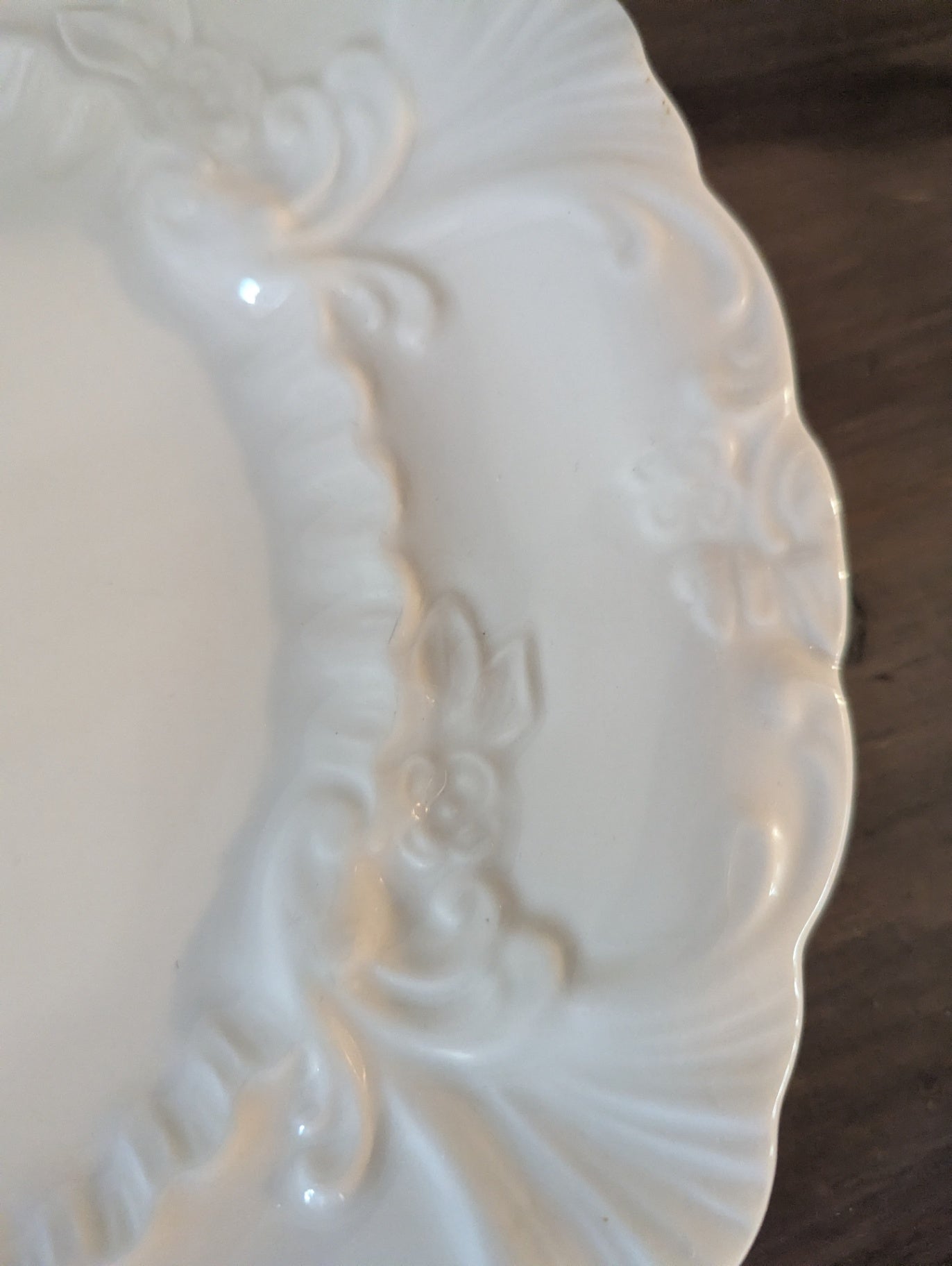 VTG. Homer Laughlin CCE-1 Scallop White Plate